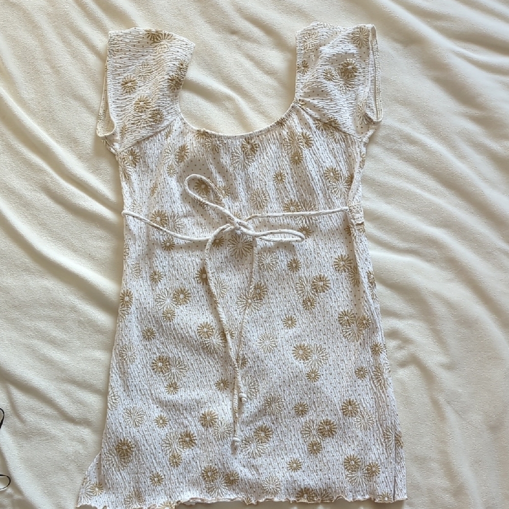 Set Of 5 Size Medium Juniors Tops. - Picture 9 of 12